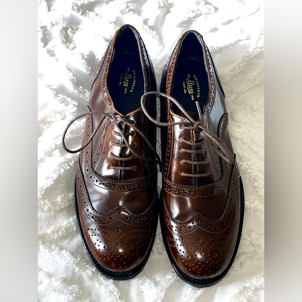GH Bass womens brown church oxford dress show size 9.5